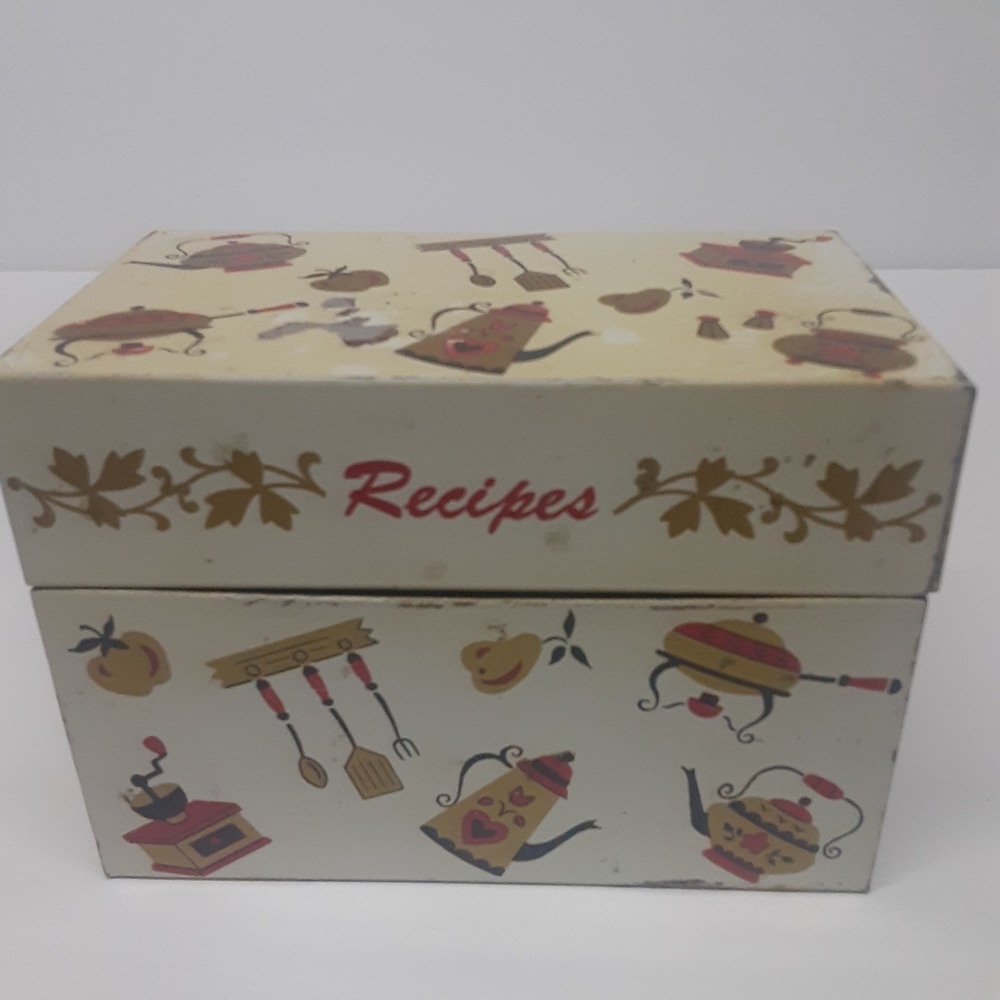 Vintage Tin Recipe Box gold red kitchen design